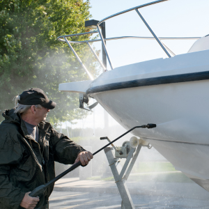 Boat Cleaning Between Lakes and Rivers: A Simple Biosecurity Checklist for New Zealand Boaties