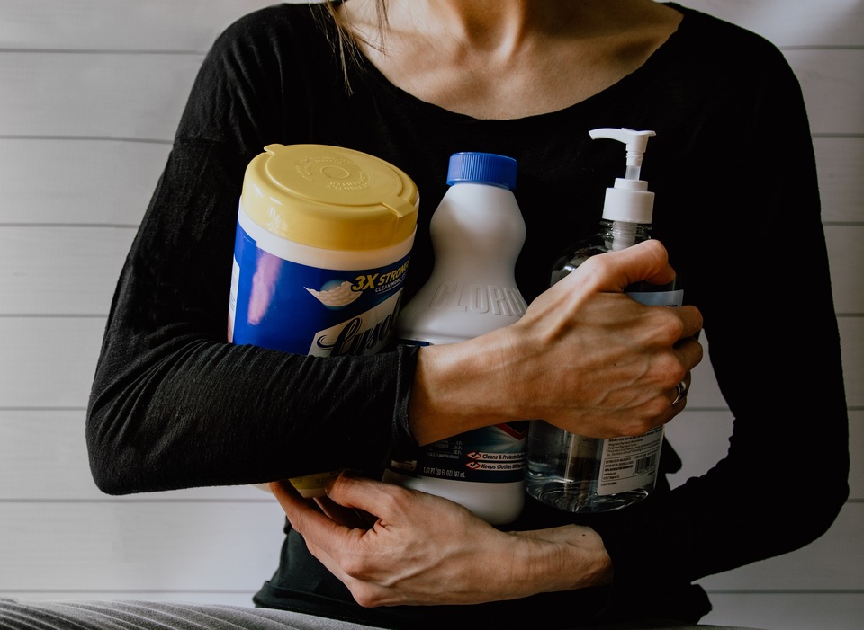 Can cleaning products damage our health?